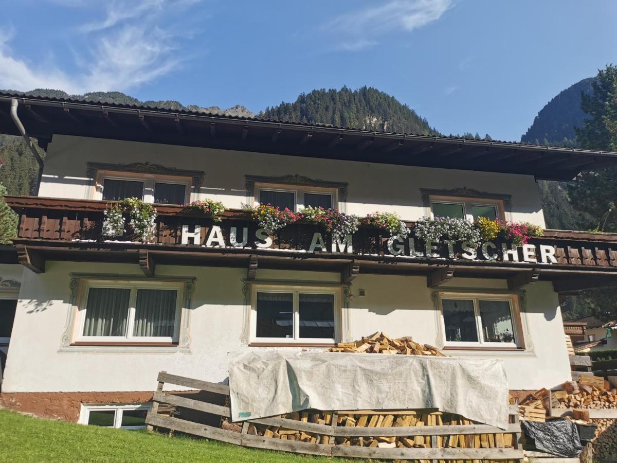Haus Am Gletscher Нойштіфт-ім-Штубайталь Екстер'єр фото